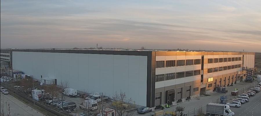 Airport City Logistics Park ʼs new hall tops out