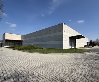 Warehouse to let - Mártírok street