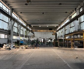 Industrial property for rent - Seregélyesi út