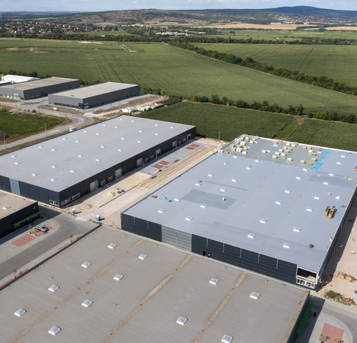 M59 Hall Rd Warehouse for rent - M59 M hall - Properties