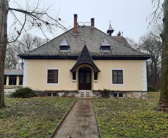 Guest house for rent - Sárszentmihály - Zichy castle