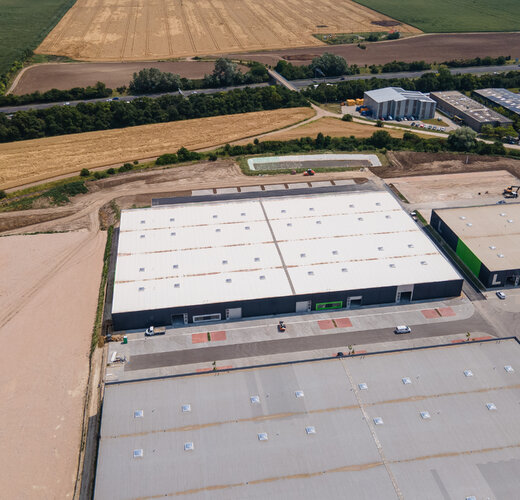 M59 Hall Rd Warehouse for rent - M59 N hall - Properties
